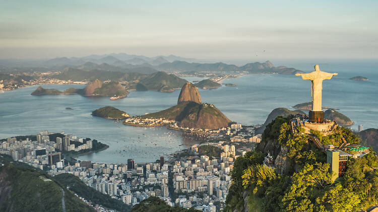 Rio de Janeiro'da Ne Alınır?