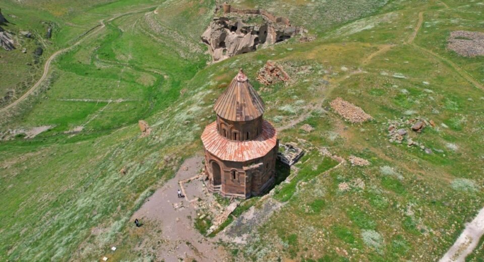 Kars Kalesi ve Şehir Surları: Tarihin İzlerini Keşfedin, Bilmeniz Gerekenler