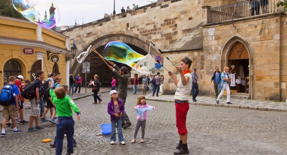 Çocuklarla Prag’da Tatil: Aile Dostu Aktiviteler ve İpuçları