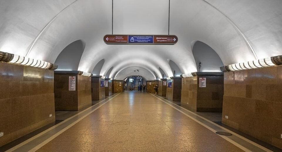 Dünyanın En Derin Metro İstasyonları: Keşfedilmeyi Bekleyen Derinlikler