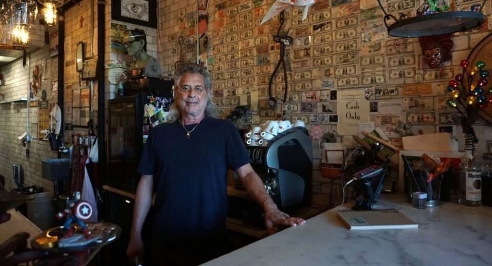 Her Gün Farklı Bir Büyükanneyle Yemek Deneyimi: Restoran