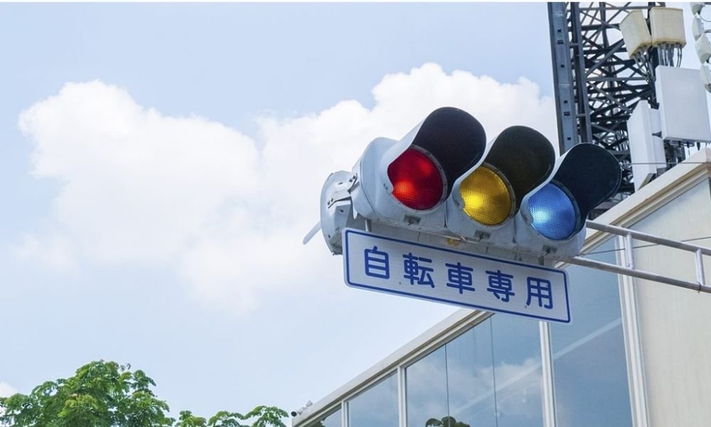 Japonya'da Trafik Işıkları Neden Mavi?