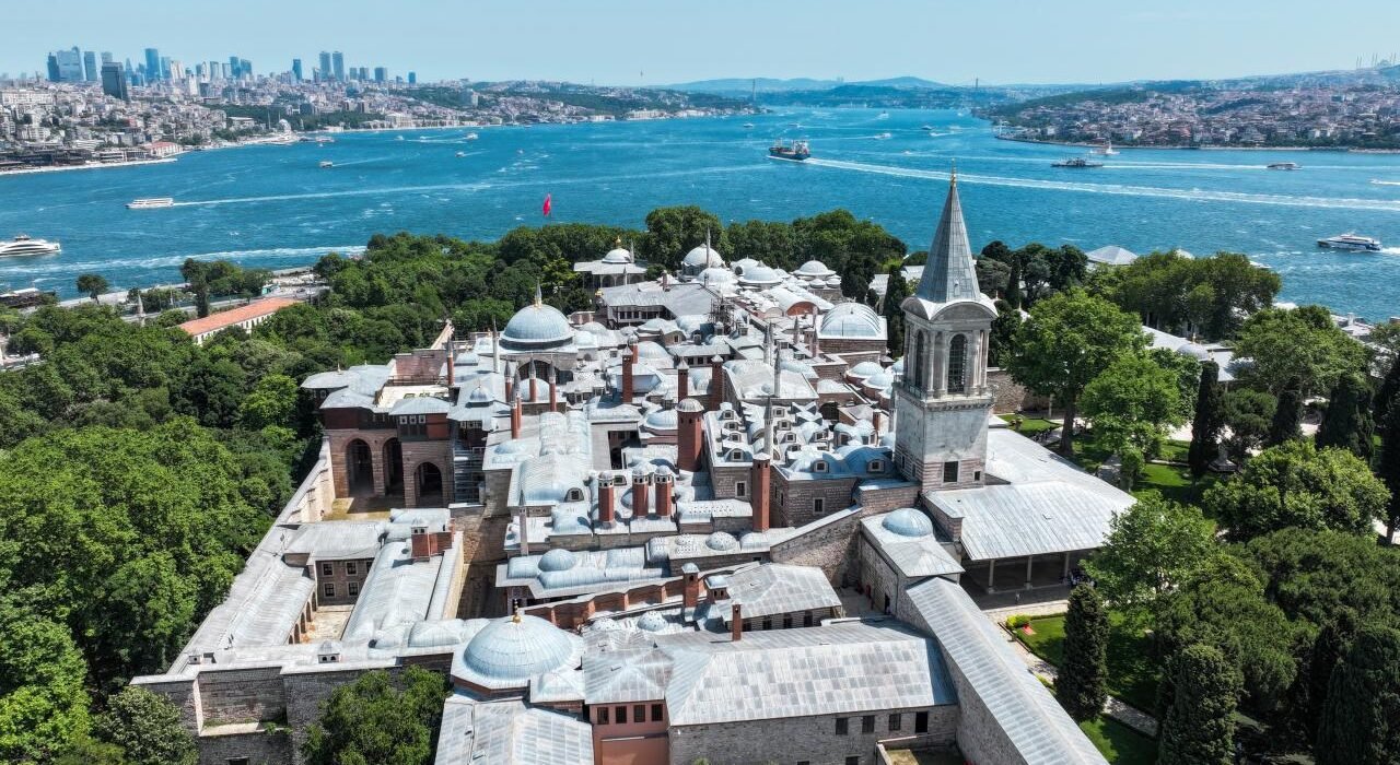 Topkapı Sarayı'ndaki En Kıymetli Eserler ve Koleksiyonlar