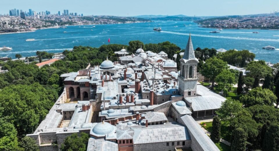 Topkapı Sarayı'ndaki En Kıymetli Eserler ve Koleksiyonlar