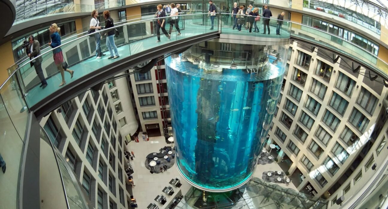 Turistik ve Mimari Özellikleriyle Dikkat Çeken Dünyanın En Eşsiz 10 Asansörü