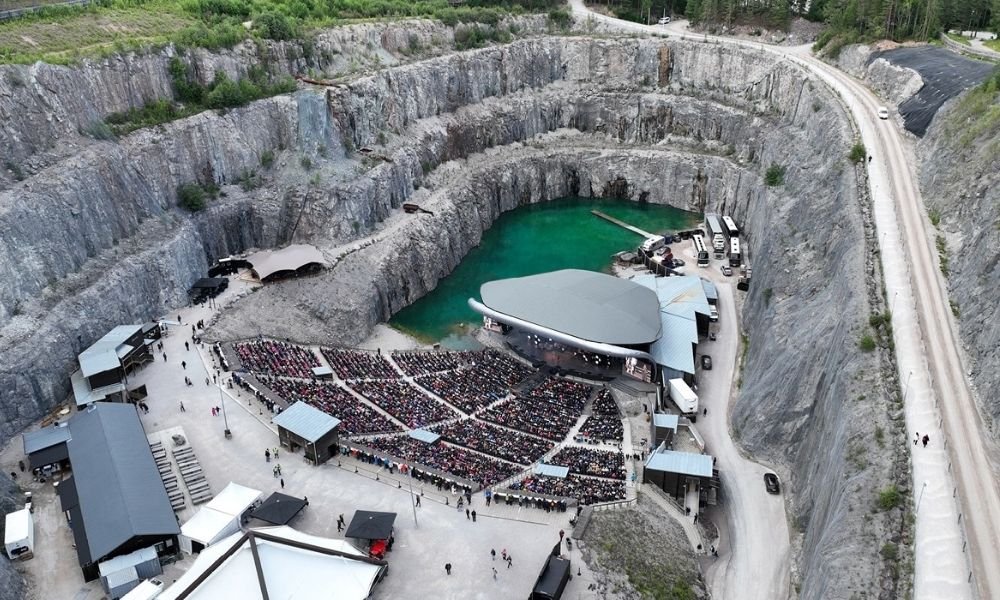Dalhalla: Kireç Taşı Ocağından Muhteşem Bir Açık Hava Tiyatrosuna Evrilen Mekan