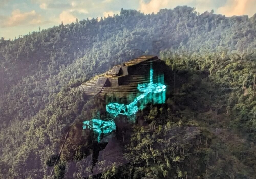 Gunung Padang: Binlerce Yıl Önce Gelişmiş Bir Uygarlık Tarafından Yapıldığına İnanılan Megalitik Alan