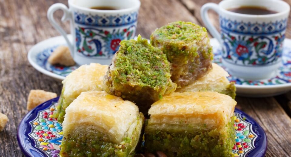 Türkiye'nin Gastronomi Serüveni: En İyi 5 Lezzet Durağı