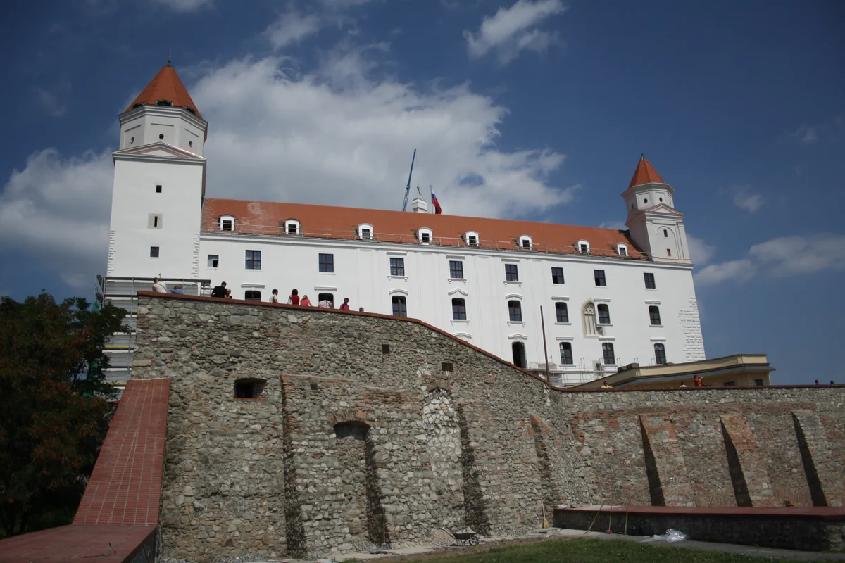 Bratislava Gezi Rehberi: Eski Şehir, Kale ve Tuna