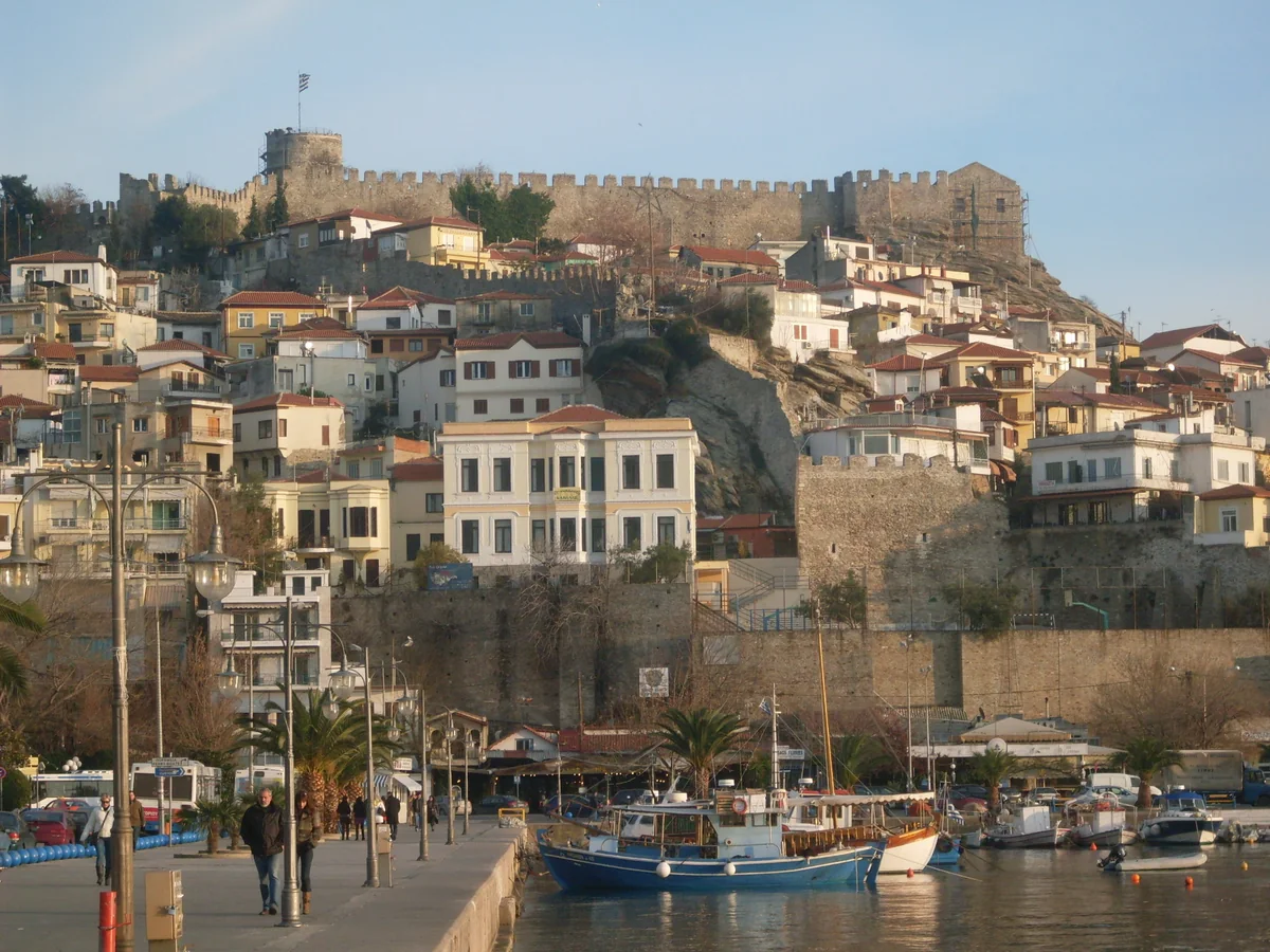 Kavala Gezi Rehberi: Panagia Yokuşları, Su Kemeri ve Liman